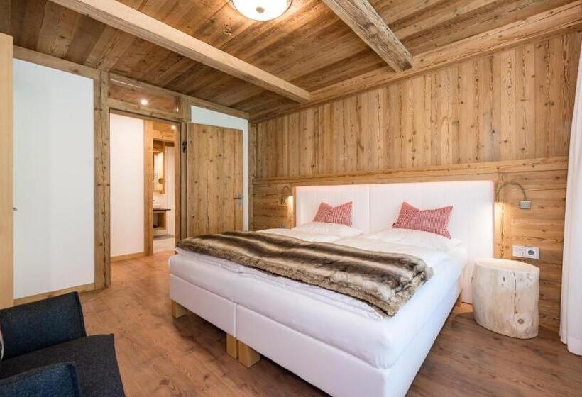 Апартаменты 2 Спальни, Aurina Lodges
