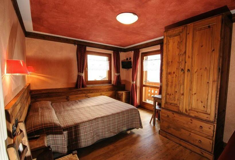 Номер Стандарт с Балконом, Maison De Leon