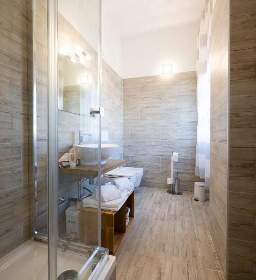 اتاق سوپریور با تخت بزرگ, Suite Simonetta