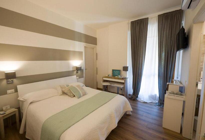 اتاق لوکس با بالکن, Suite Simonetta