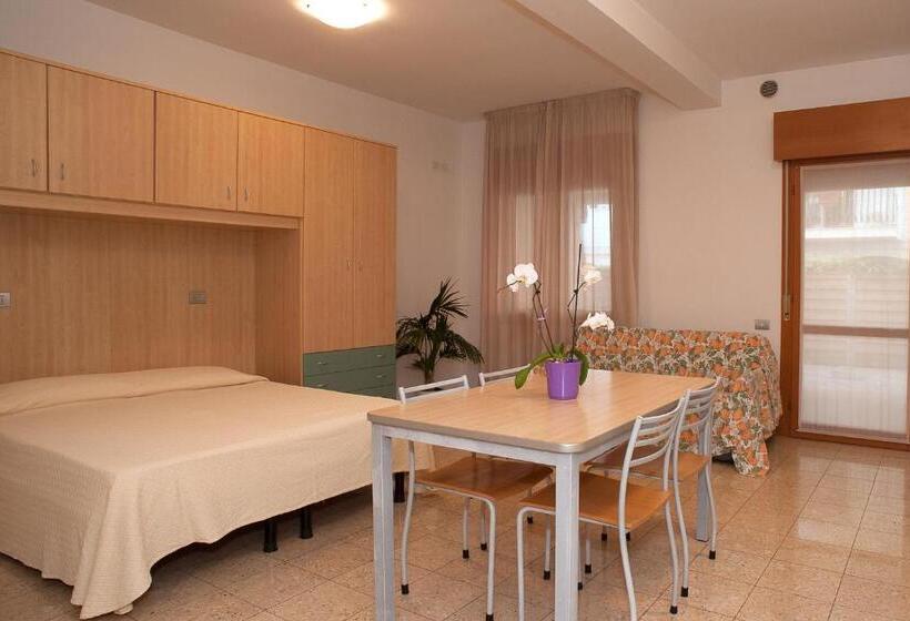 Estúdio Familiar, Residence Cà D'oro