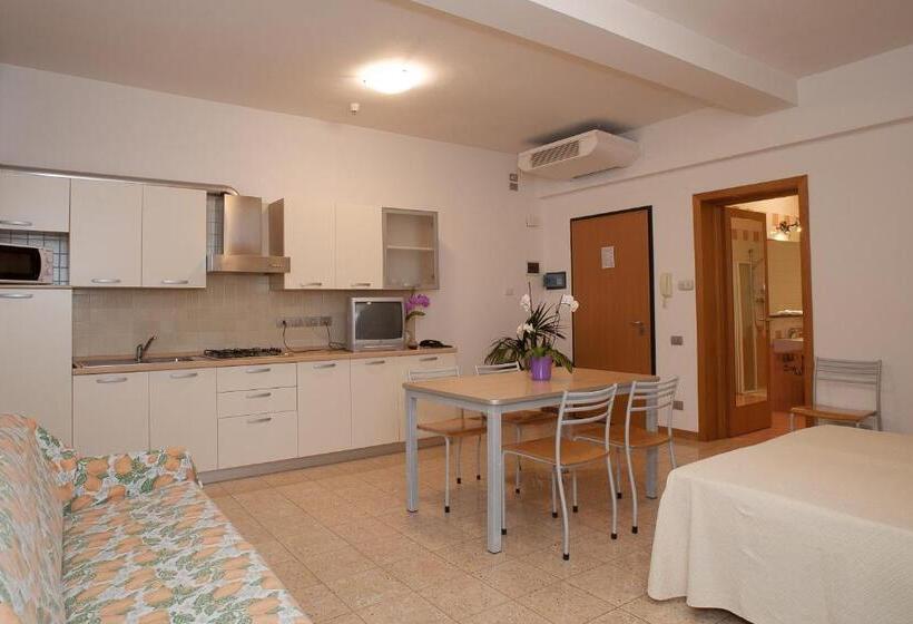 Escritório Estándar, Residence Cà D'oro