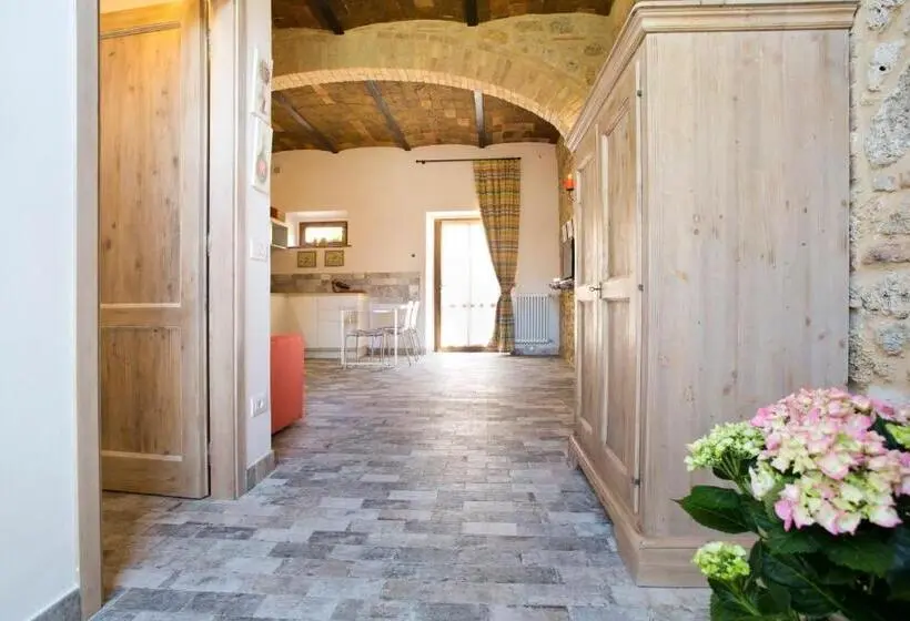 スタンダードスタジオ, Casale San Galgano