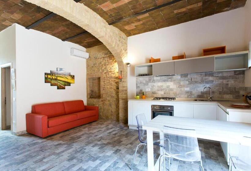 Студия Стандарт, Casale San Galgano