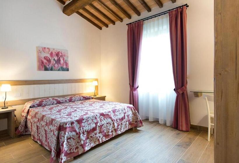 דירת שני חדרים, Casale San Galgano