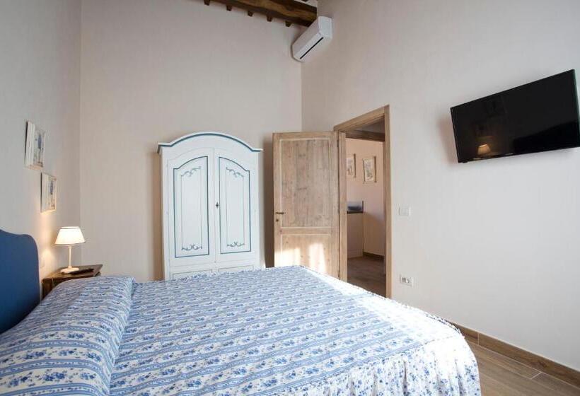 דירת חדר, Casale San Galgano