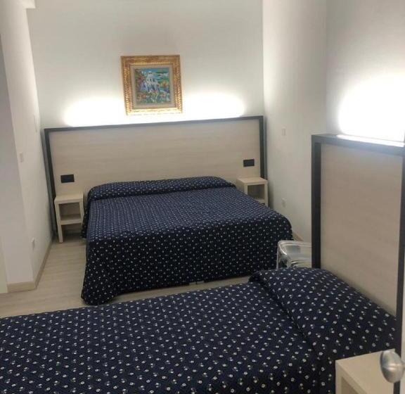 اتاق استاندارد سه نفره, Alloggi Pontecorvo Liviana