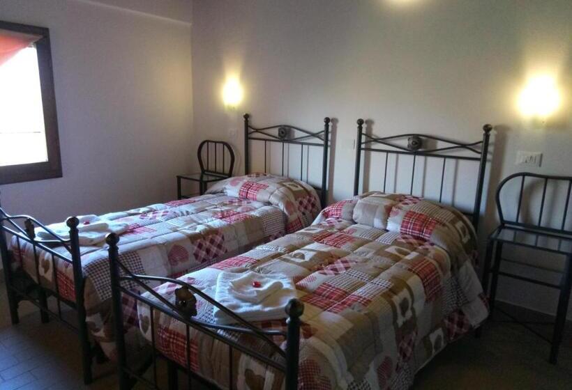 اتاق خانوادگی با سرویس بهداشتی مشترک, La Barchessa Country House