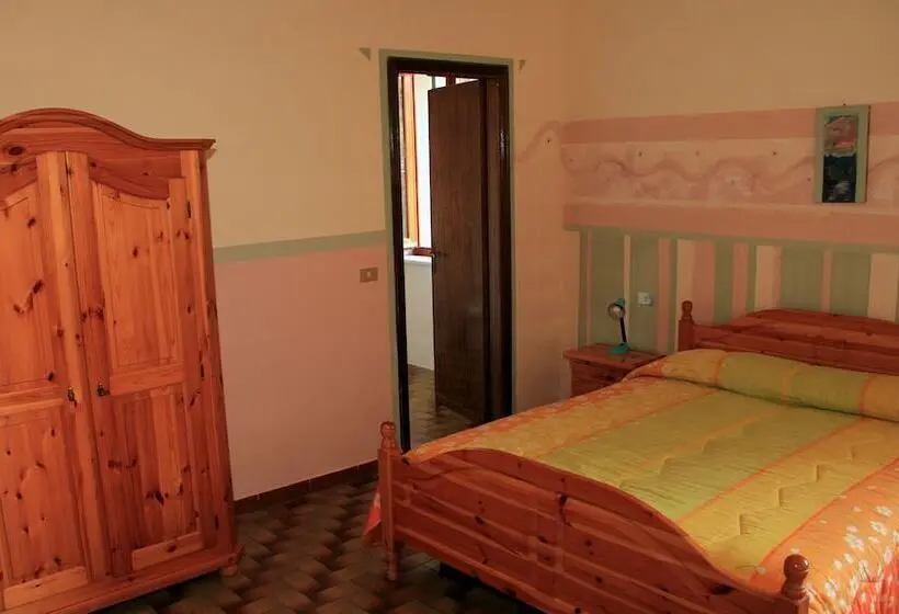 スタンダードトリプルルーム, Agriturismo La Praduscella