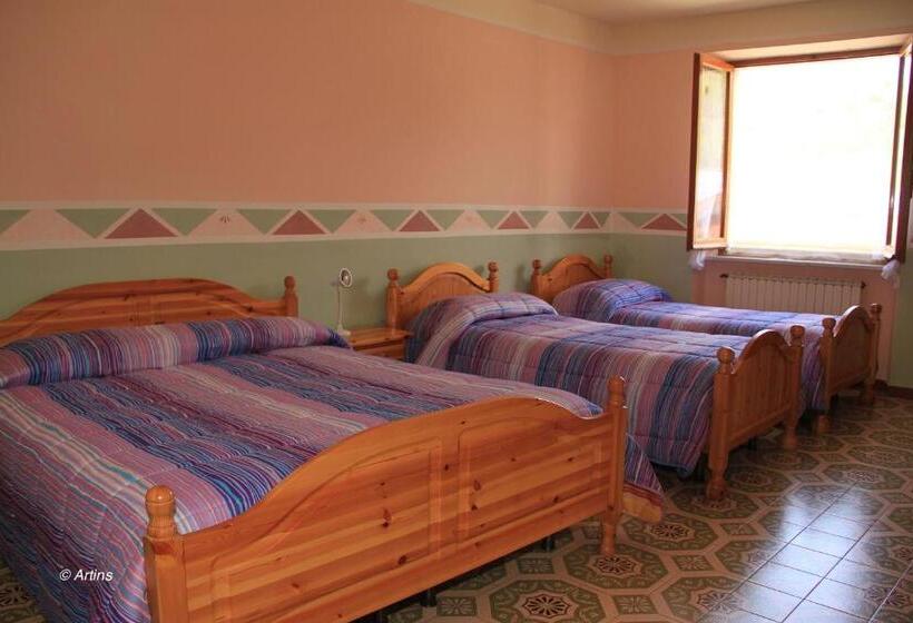اتاق استاندارد چهار تخته, Agriturismo La Praduscella