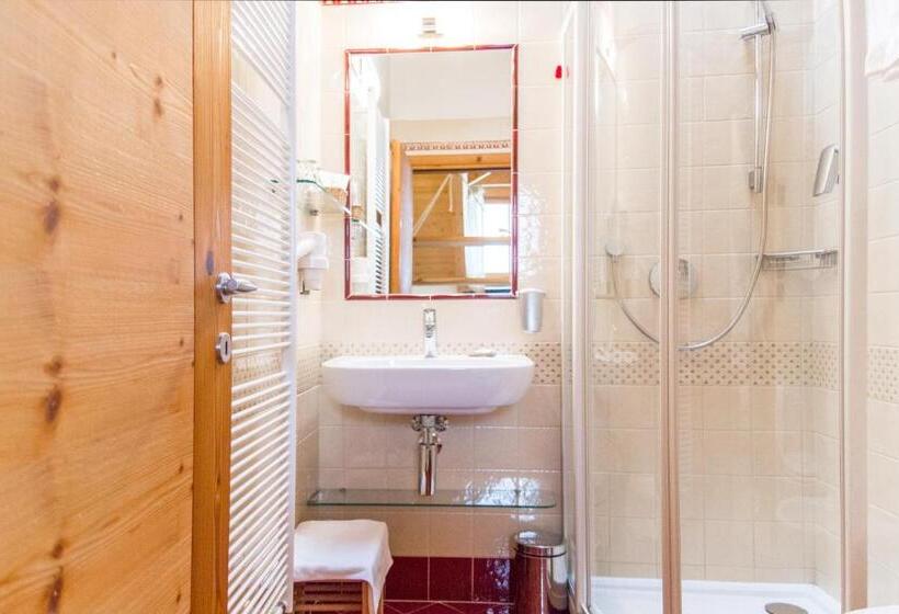 Номер Стандарт с Балконом, Agriturismo Pianrestel