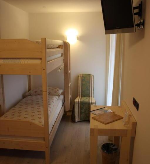 Четырехместный Номер Стандарт с Балконом, Agriturismo Pianrestel