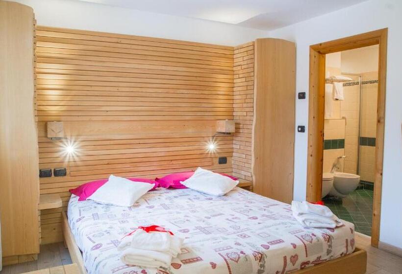 Четырехместный Номер Стандарт с Балконом, Agriturismo Pianrestel