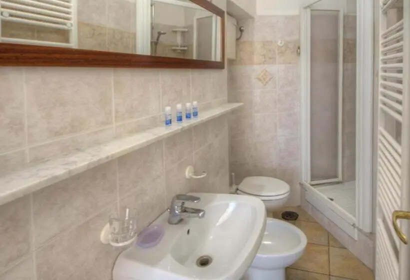 اتاق استاندارد با چشمانداز دریا, Club Nautico Savona