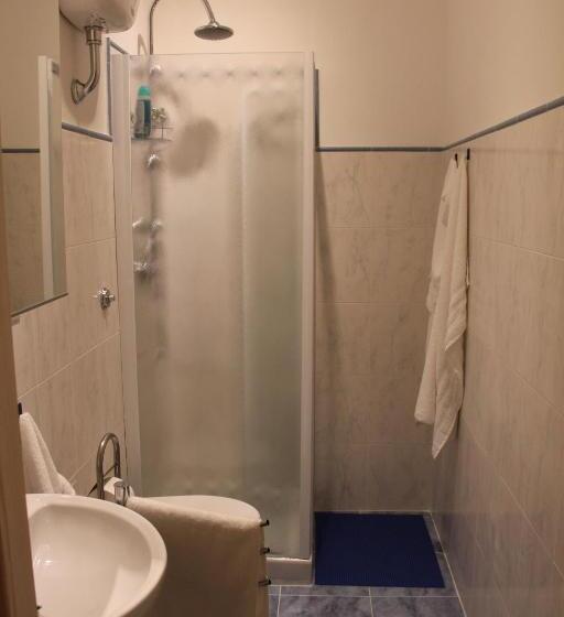 اتاق استاندارد, Lo Studio Guest House