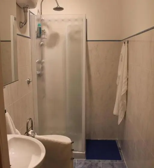 اتاق استاندارد, Lo Studio Guest House