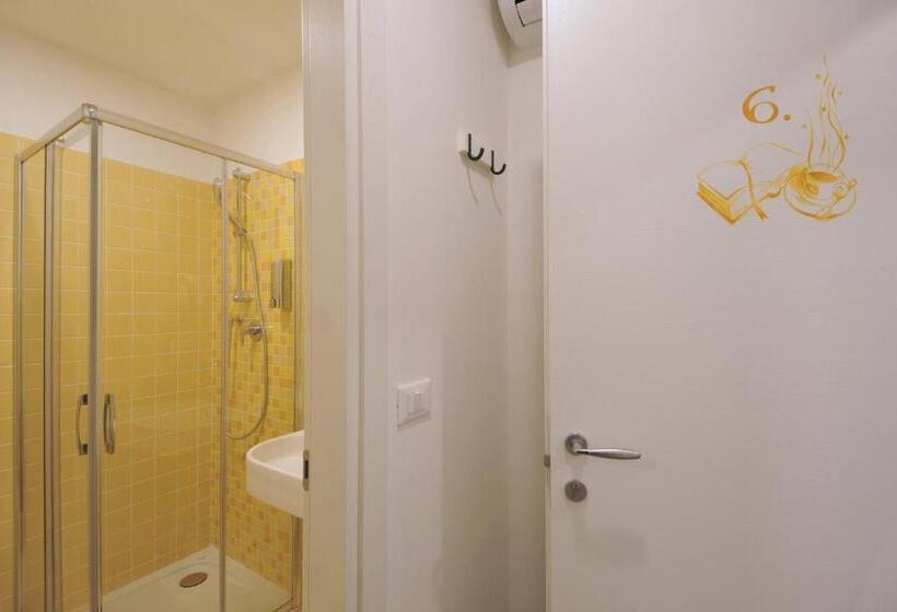 اتاق عادی, Residenza Corso Saba