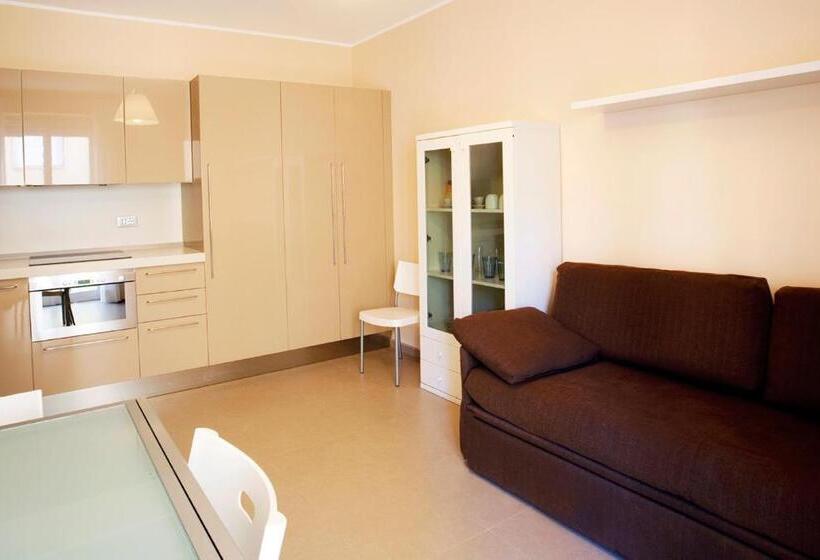 Апартаменты 1 Спальня Боковой Вид на Море, Residence Sole Mare Alaxi Hotels