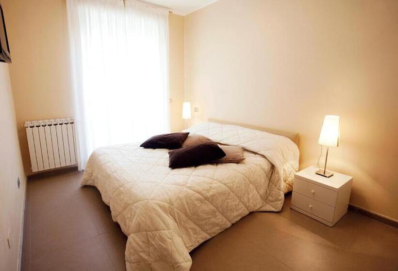 Апартаменты 1 Спальня Боковой Вид на Море, Residence Sole Mare Alaxi Hotels