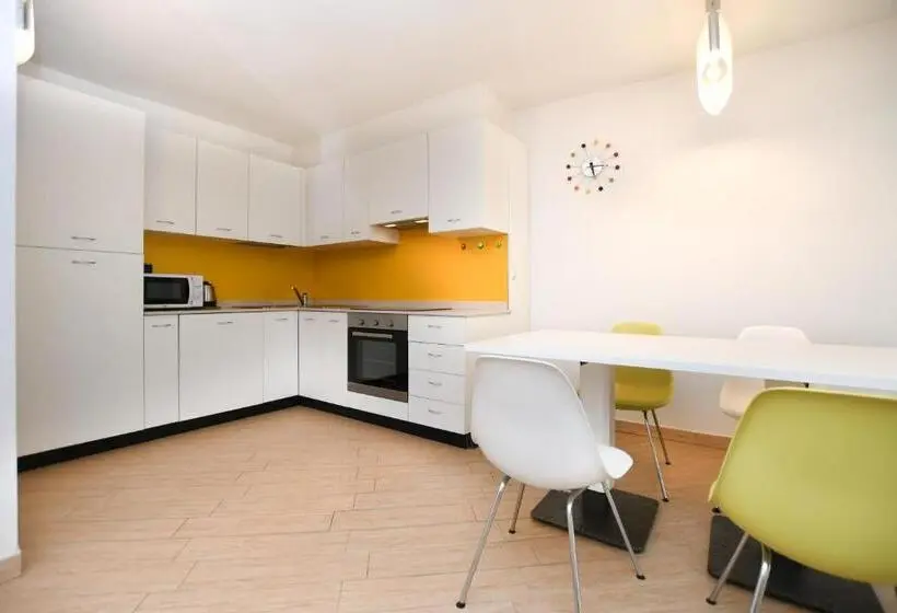 バルコニー付き１ベッドルームアパートメント, Residenza Alba