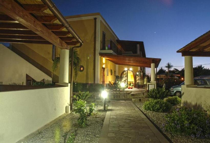 침실 1개 아파트, Eolian Residence