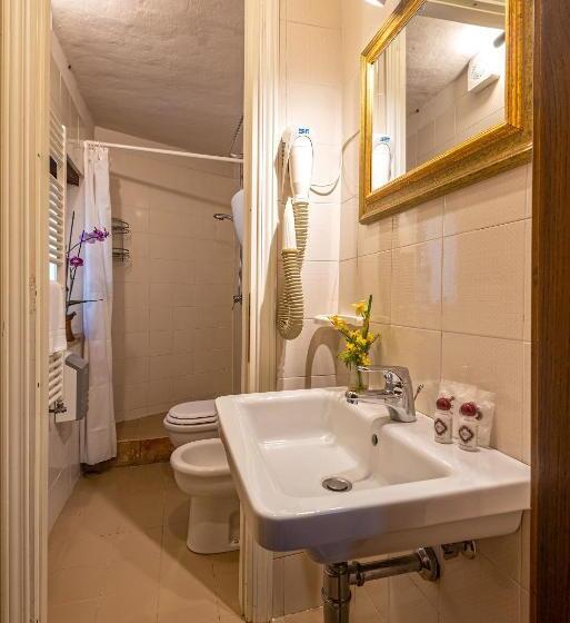 סטודיו סופריור, Croce Di Mezzo