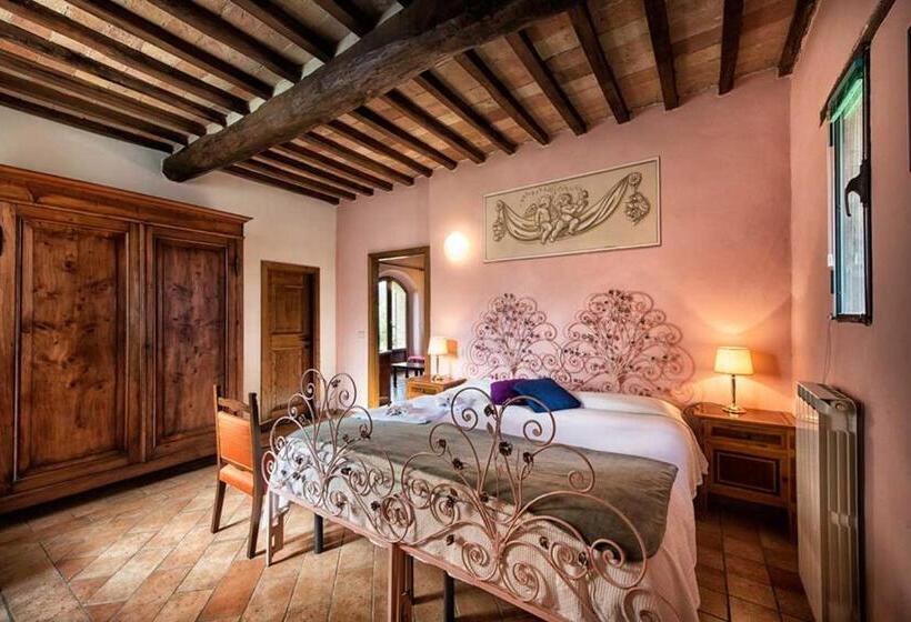 דירת חדר סופריור, Croce Di Mezzo