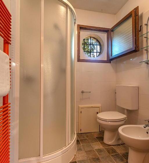 חדר סטודיו סטנדרד, Croce Di Mezzo