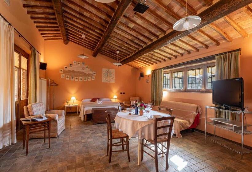 חדר סטודיו סטנדרד, Croce Di Mezzo