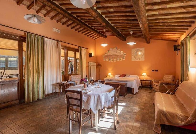 חדר סטודיו סטנדרד, Croce Di Mezzo