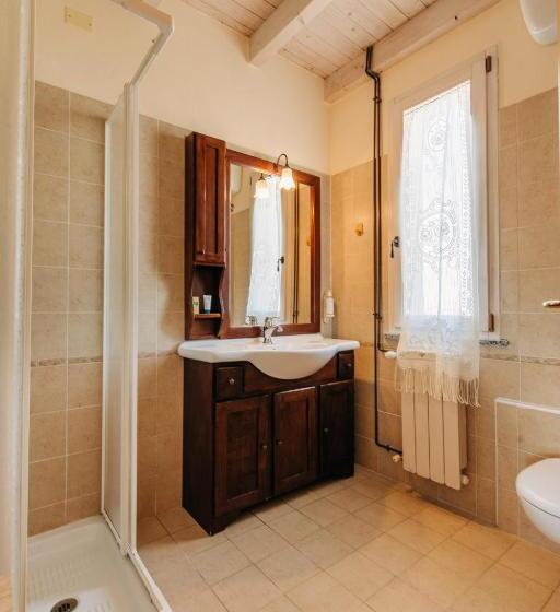 חדר סופריור עם נוף לים ומרפסת, Locanda Belvedere