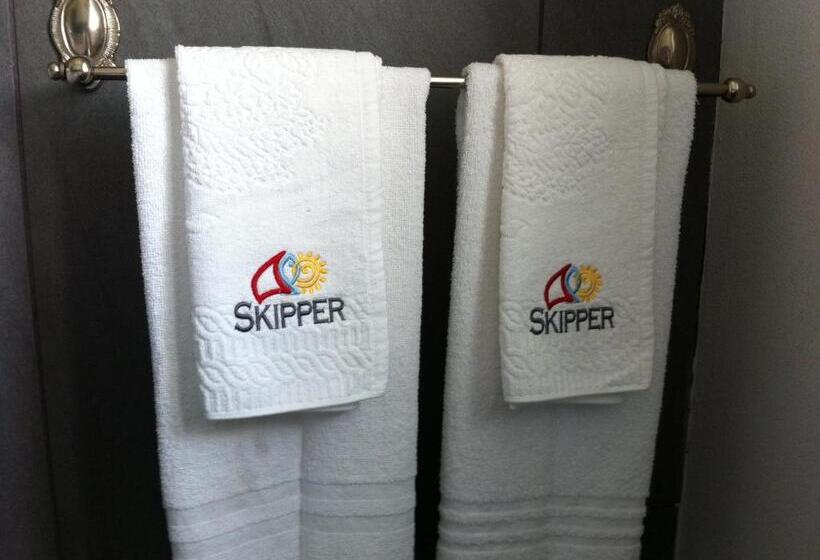 标准间, Skipper White Guest House
