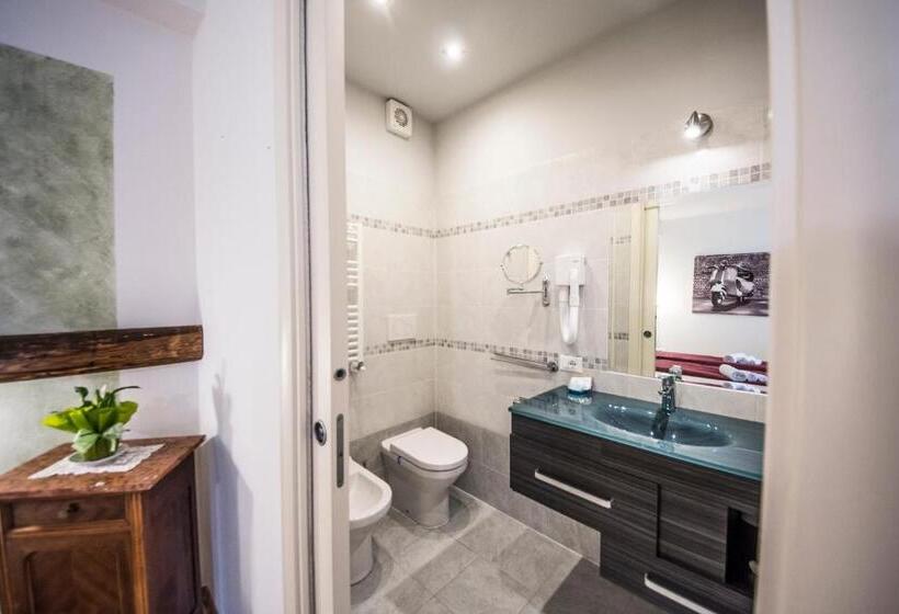 コンフォートルーム, Relais Villa Olivi