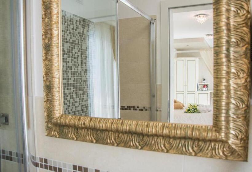 バルコニー付きデラックスルーム, Relais Villa Olivi