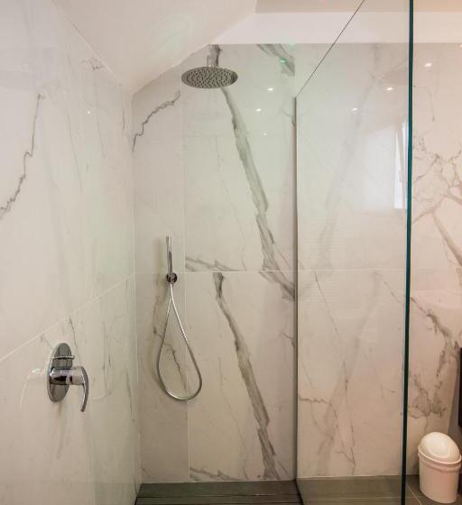 プールビューファミリールーム, Relais Villa Olivi