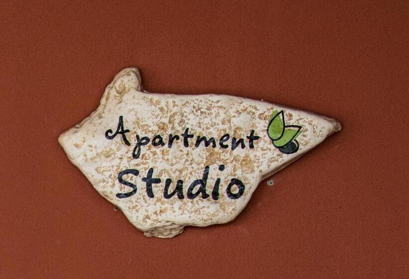 プールビューファミリールーム, Relais Villa Olivi