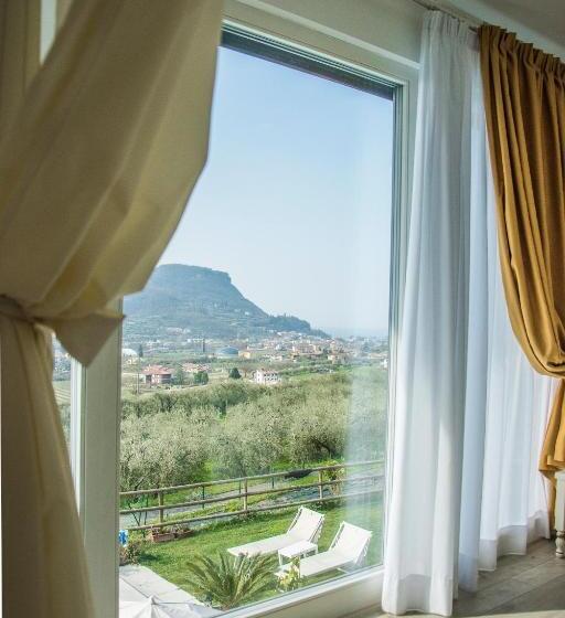 Номер Deluxe с Балконом, Relais Villa Olivi
