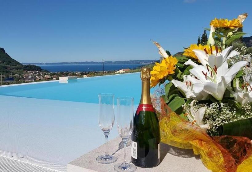 バルコニー付き１ベッドルームアパートメント, Relais Villa Olivi