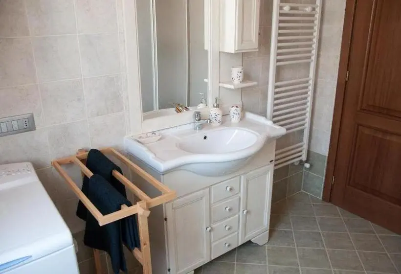 Huoneisto 1 Makuuhuone Pohjakerros, Cascina La Romana