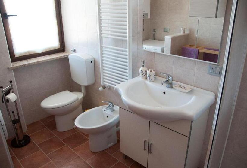 Апартаменты 3 Спальни, Cascina La Romana