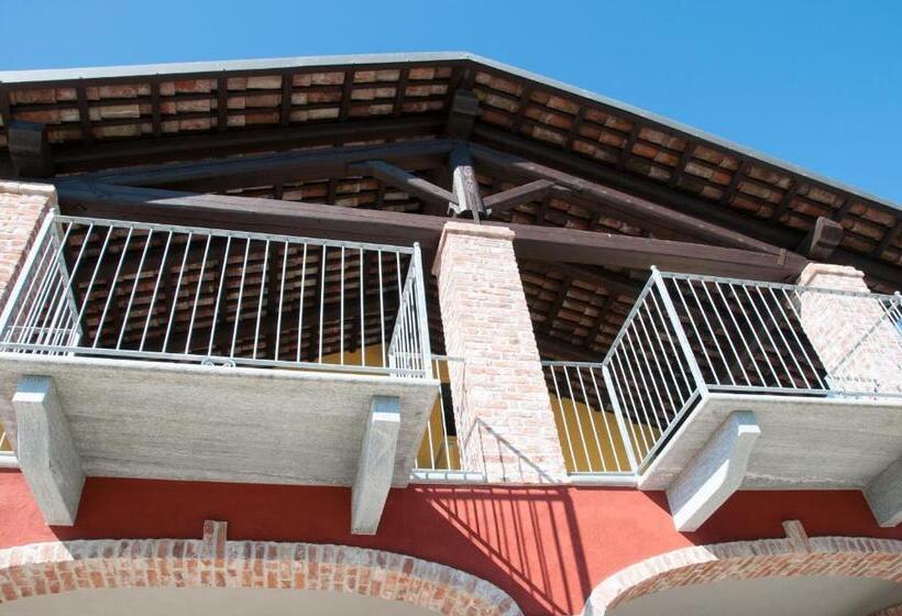 Апартаменты 3 Спальни, Cascina La Romana