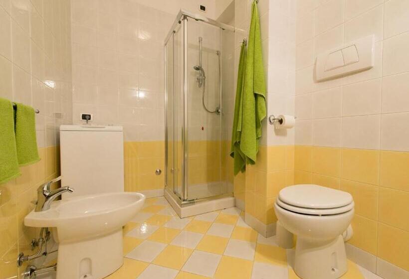 غرفة قياسية مزوَّدة بتراس, Alla Scoperta Delle Marche