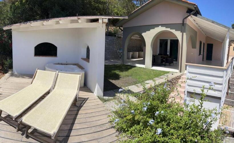 شقة غرفتين نوم مزودة بحديقة, Residence Le Solane