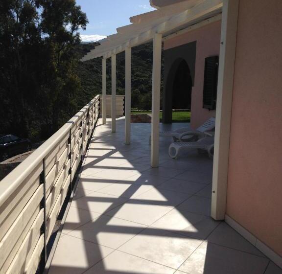 شقة غرفتين نوم مزودة بحديقة, Residence Le Solane