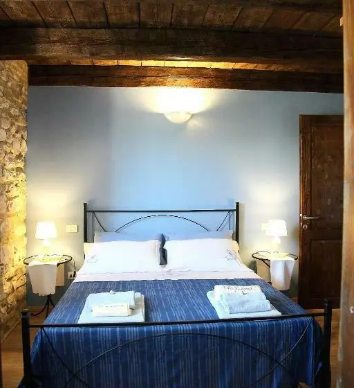 Perhehuone, Agriturismo Cà Sorci