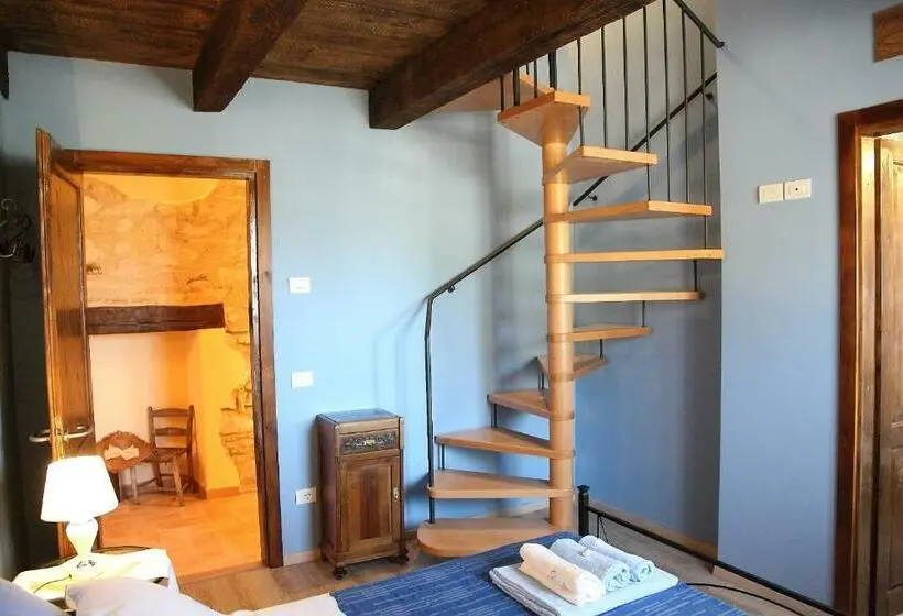Perhehuone, Agriturismo Cà Sorci