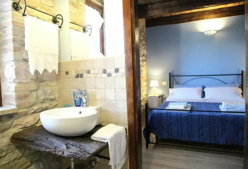 Perhehuone, Agriturismo Cà Sorci