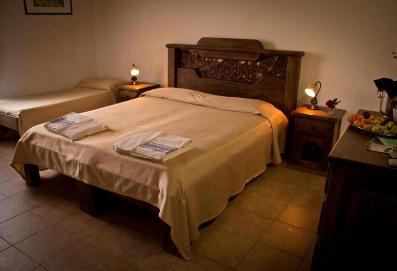 标准三人间, Baglio Pocoroba