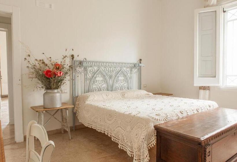 חדר סטנדרט מותאם לאדם עם מוגבלויות, Agriturismo Li Calizzi Arte E Natura