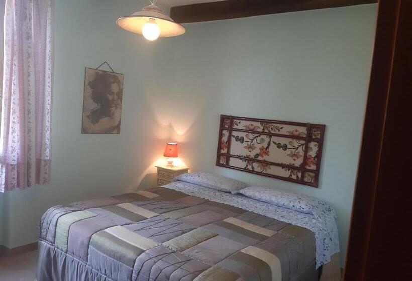 דירת חדר בקומת קרקע, Poggio Dell Olivo